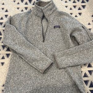 Patagonia Heathered Gray Fleece Pullover